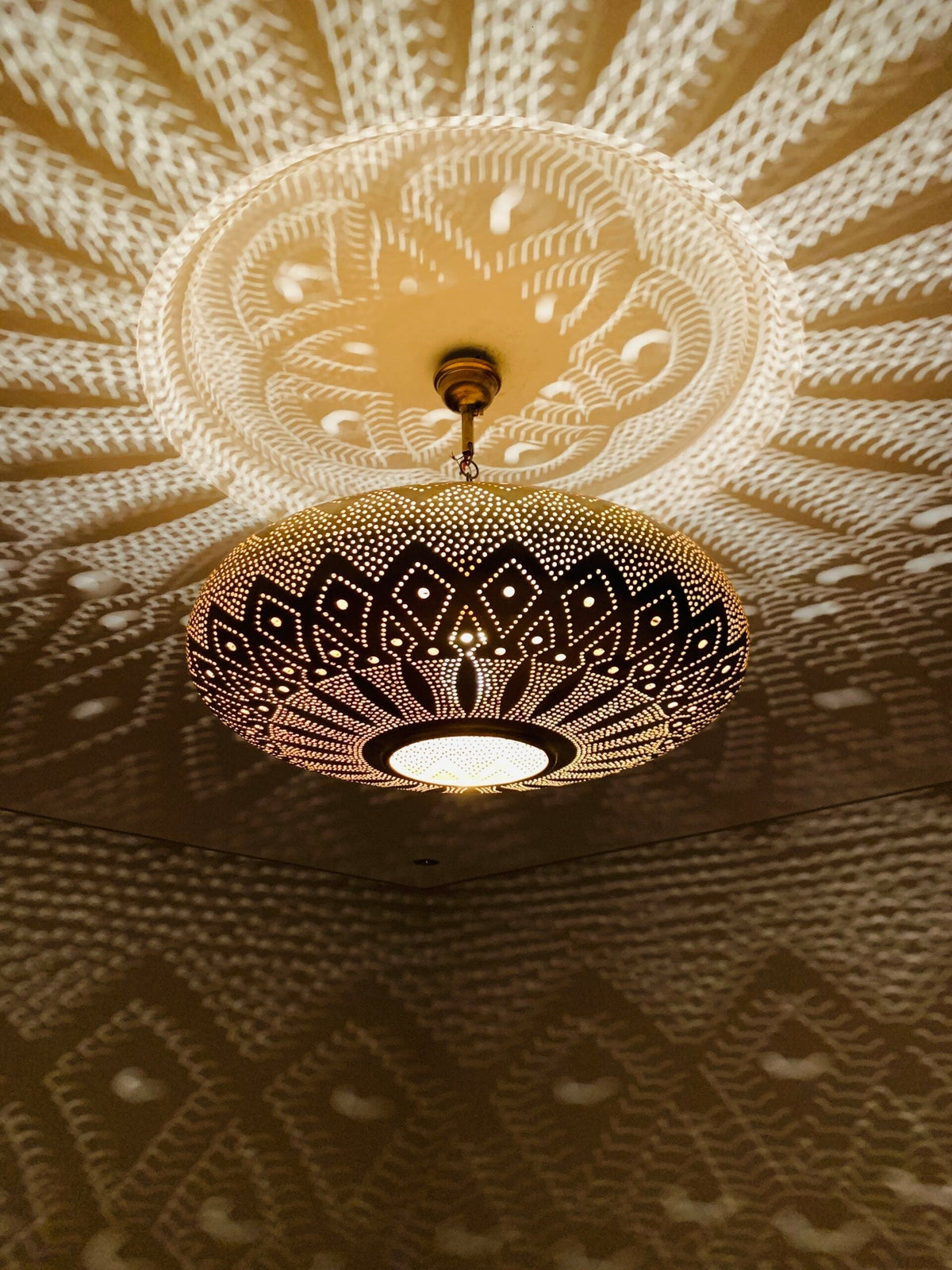 Moroccan Farmhouse vintage interior maximalist design decor Rustic Hanging Pendant Light Fixture Chandelier Dining Room Kitchen Entryway Living room