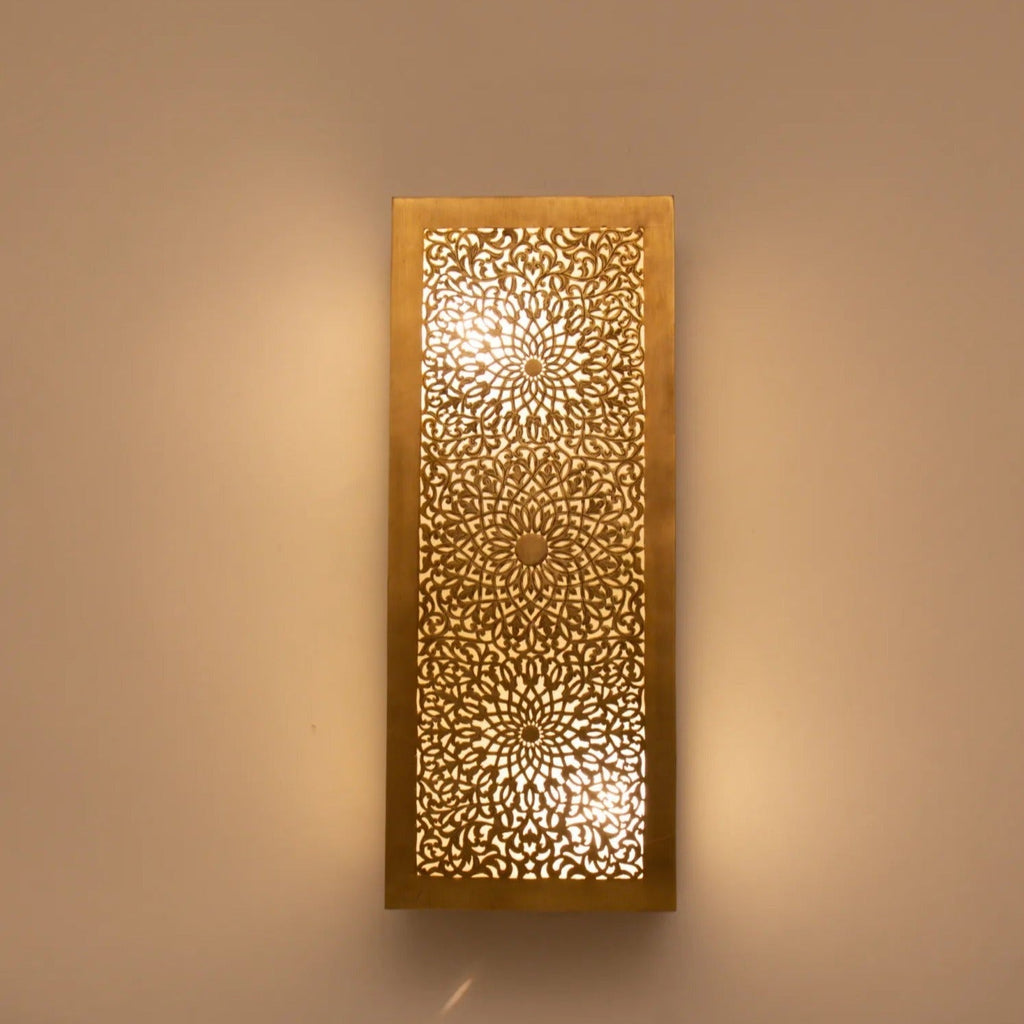 wall sconce light cabin light, man cave light, Solid Brass Wall Sconce light with brass shade
