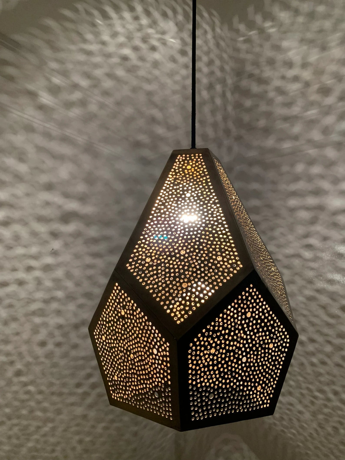 Brass Ceiling Pendant Light farmhouse vintage interior maximalist design decor Rustic moroccan Hanging Pendant Light Fixture Chandelier Dining Room Kitchen Entryway Living room lighting